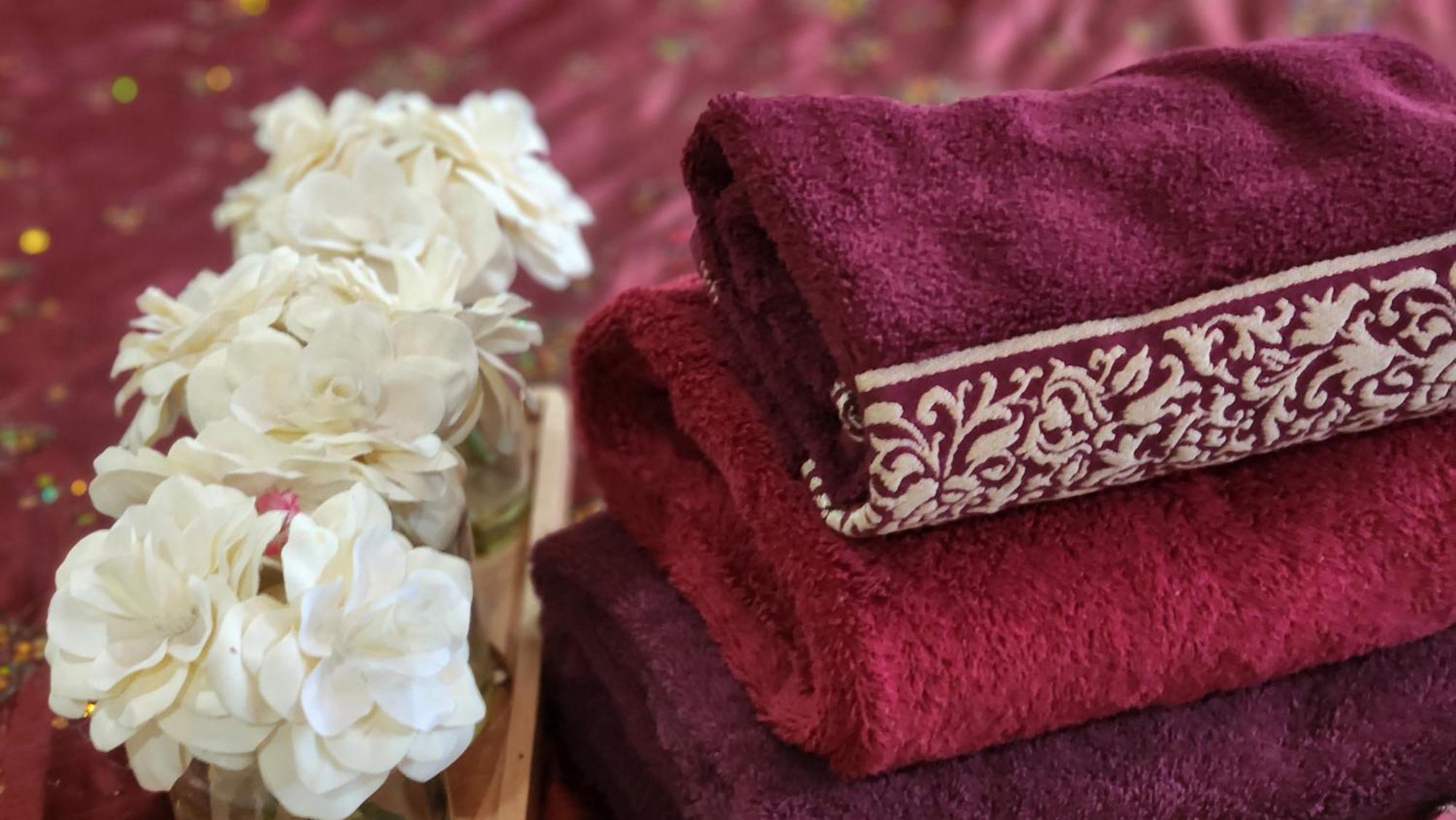 Empress Madani Palace Hotel サレー エクステリア 写真
