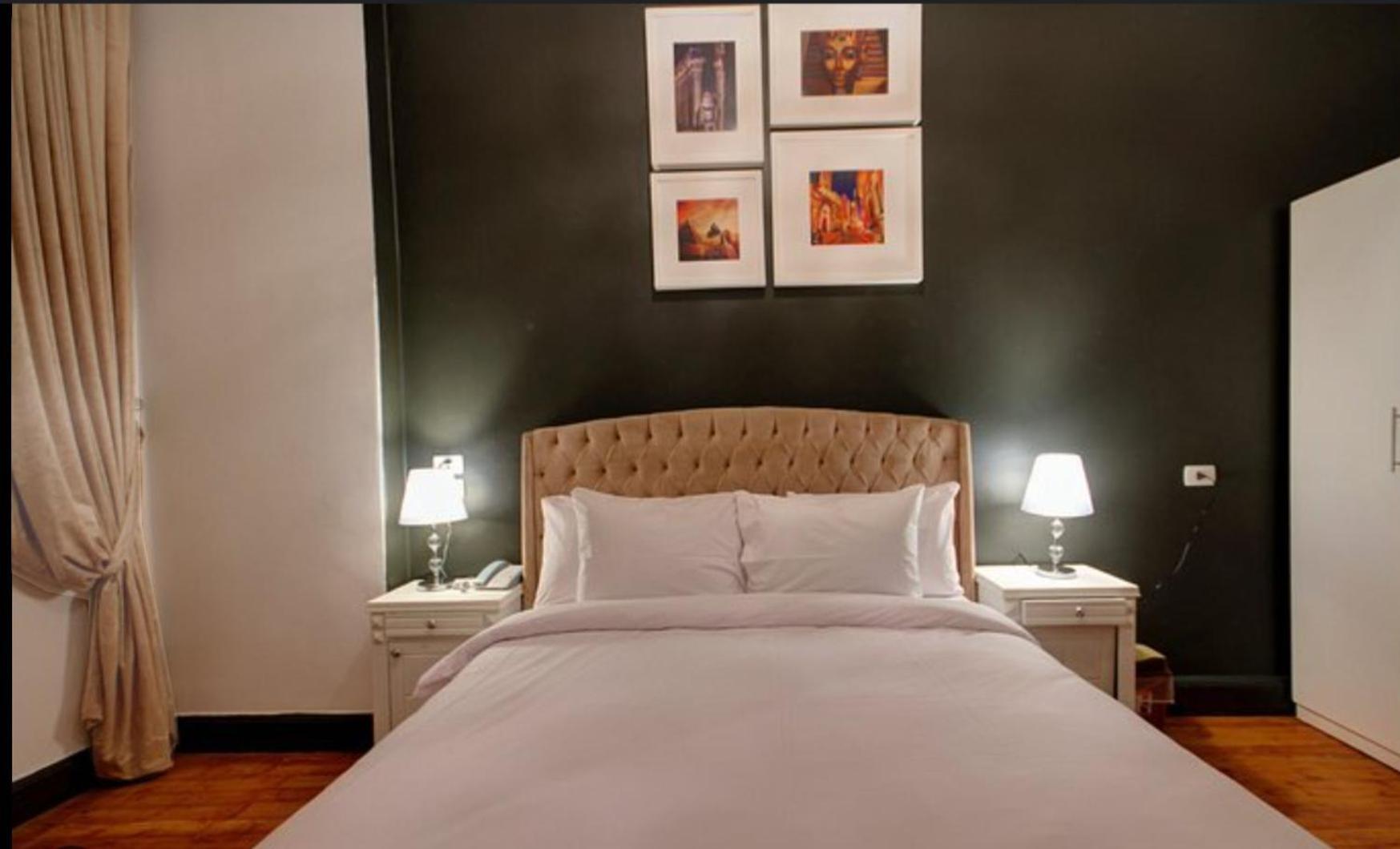 Empress Madani Palace Hotel サレー エクステリア 写真